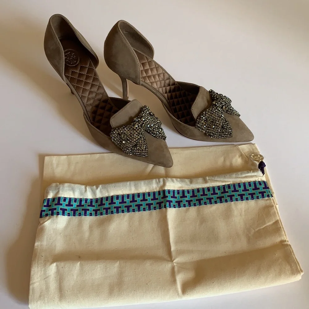 RARE Tory Burch Esme Tan D’Orsays pumps, black diamond